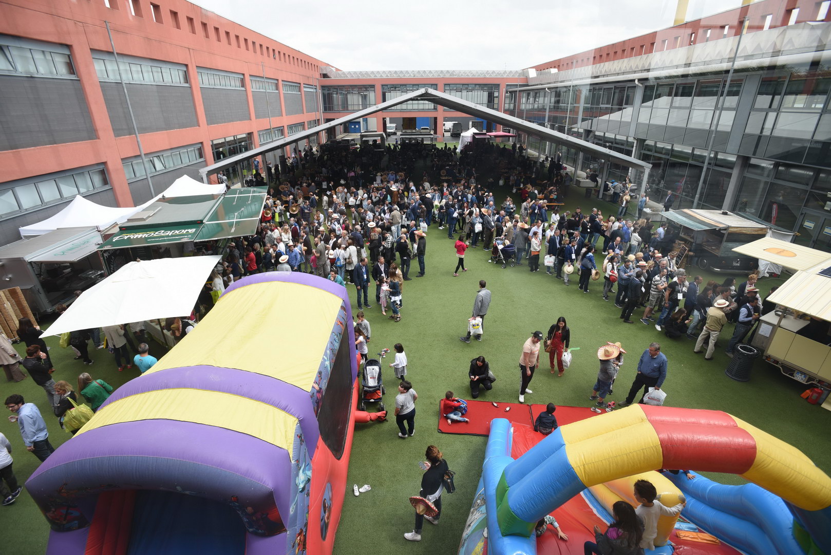 28608a78 48e4 4ae6 a8e8 b0a527d81d58